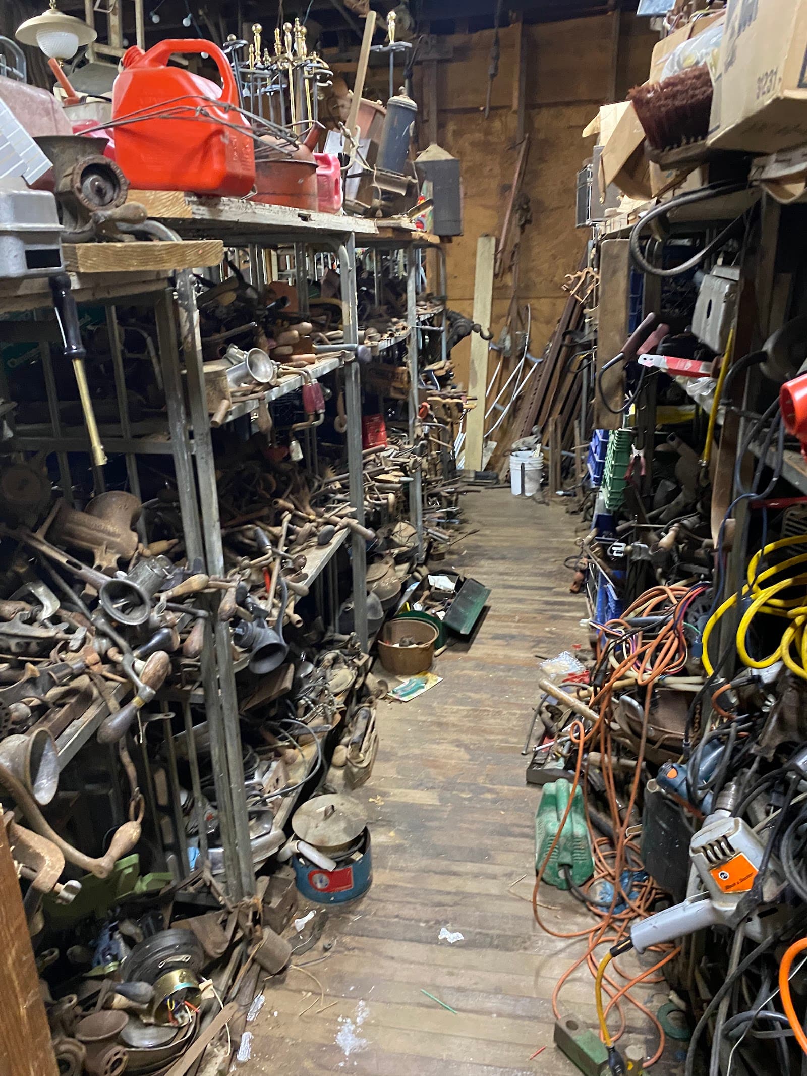 Kilgore's Antiques in Hernando