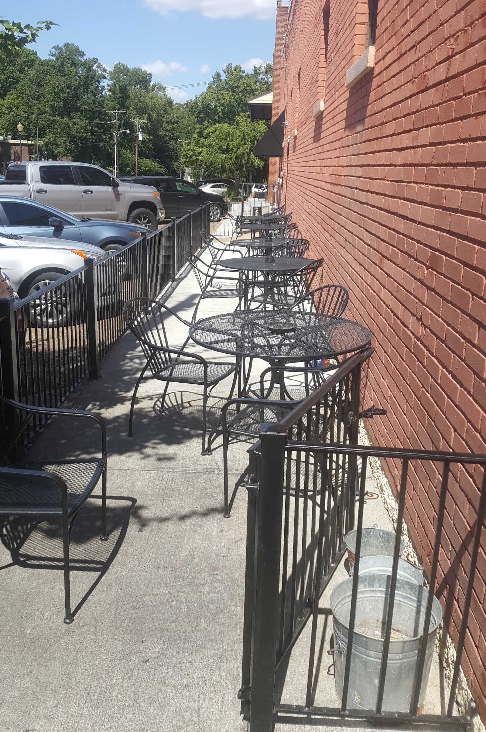 Windy City Grille in Hernando