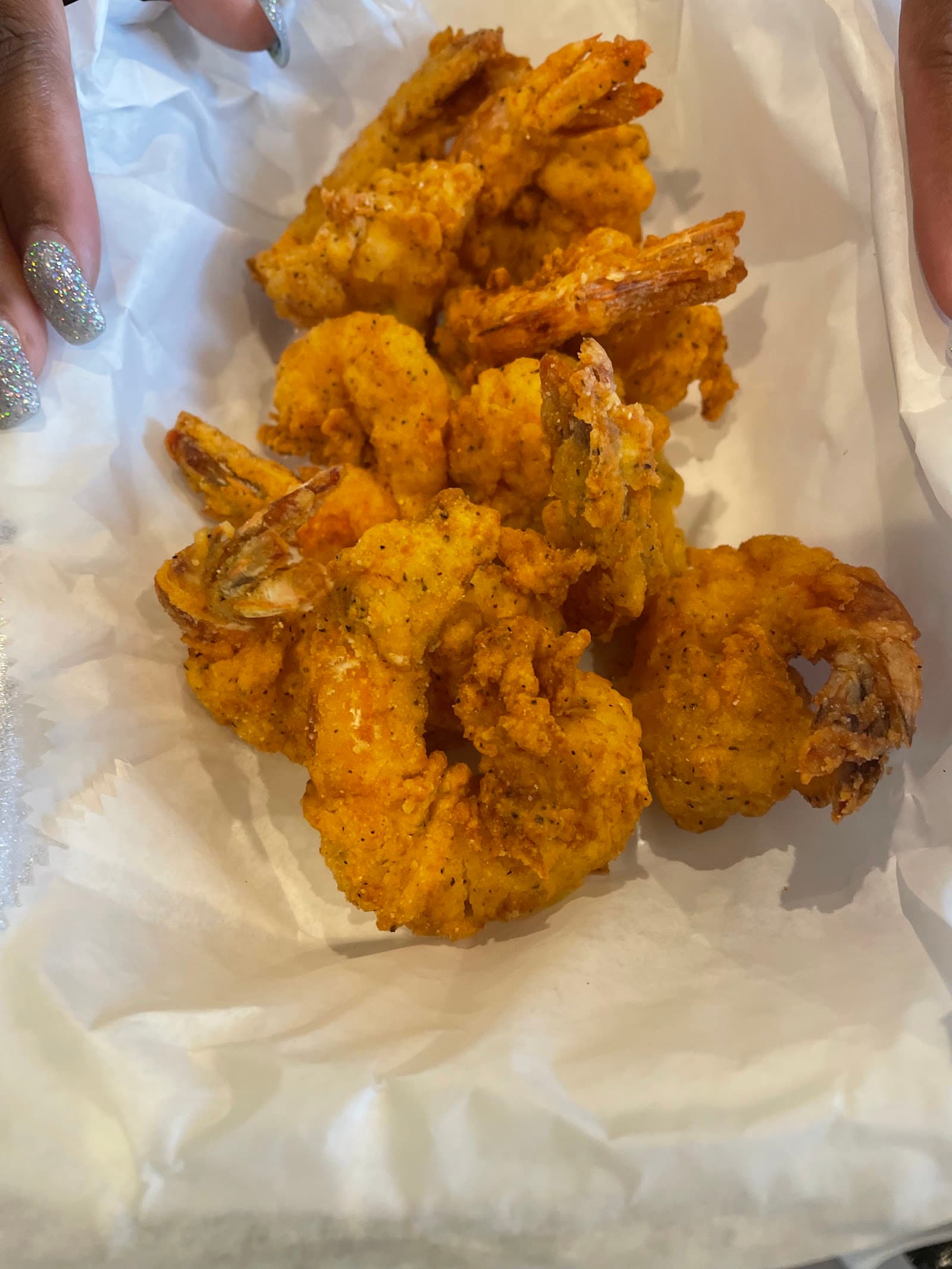 Flights Fish and Wings in Horn Lake