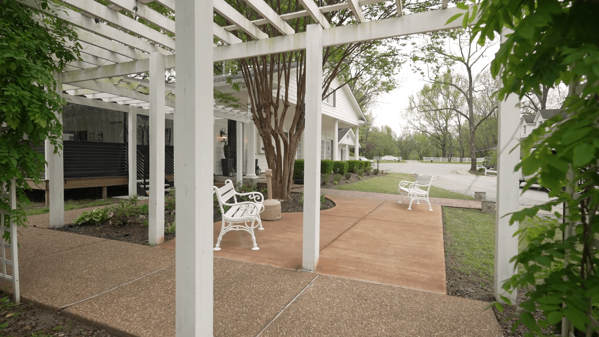 Lake and chapel grounds at Bonne Terre venue in Nesbit